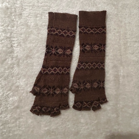 Ralph Lauren Kids Fairisle Fingerless Equestrian Gloves - Picture 6 of 7